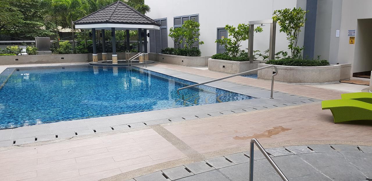 5E Tower 2 Viceroy Lejlighed Manila Eksteriør billede